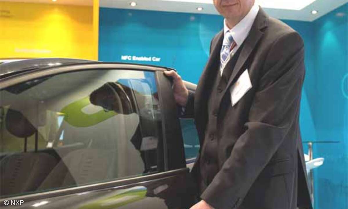 Das Handy kann am Auto von morgen nicht nur Türöffner sein, es nimmt auch wichtige Einstellungen vor, sorgt für die optimale Unterhaltung, speichert Diagnosedaten und den Standort am Parkplatz.