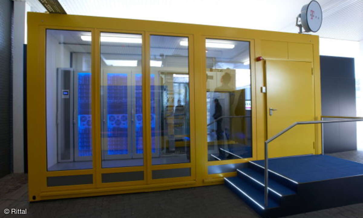 Eigenständiges Container-Rechenzentrum mit zwei integrierten Blockheizkraftwerken