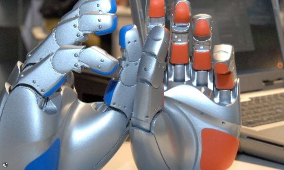 von DLR und HIT entwickelte Fünf-Finger-Hand