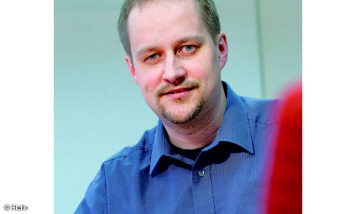 Frank Steffen Produktmanager bei Riello UPS