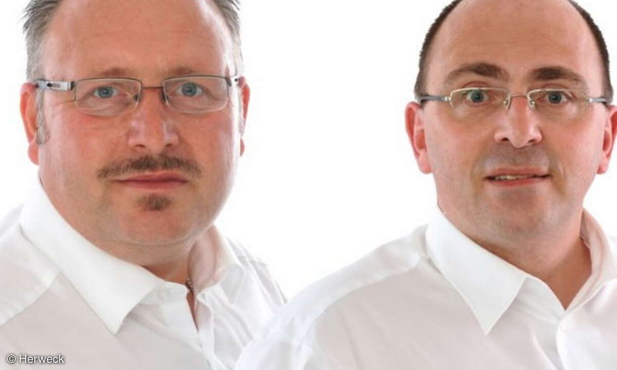 Michael Ridzewski, Teamleiter im Bereich IT/TK und Netzwerktechnik (links) und Jürgen Walch, Teamleiter im Bereich ITK-Systeme bei Herweck