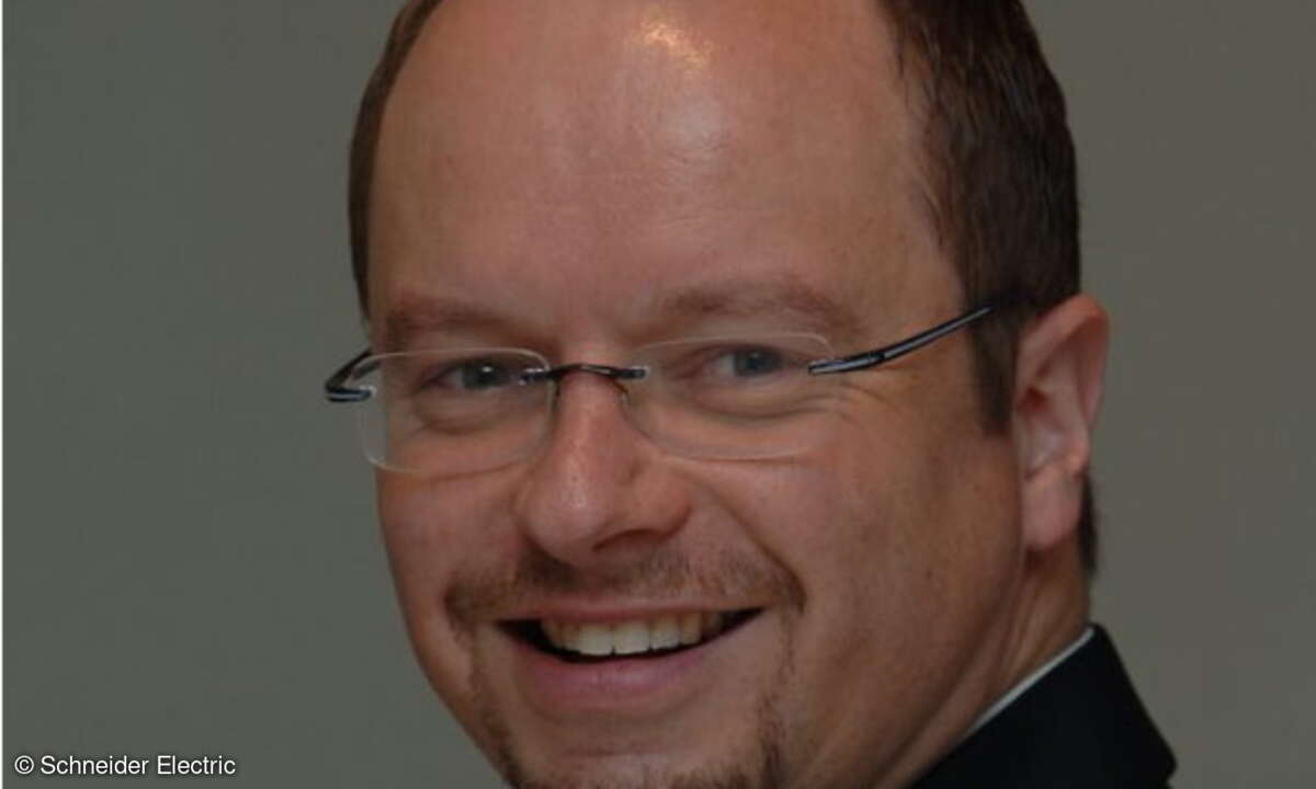 Herrn Stolte, Systems Engineer bei Schneider Electric