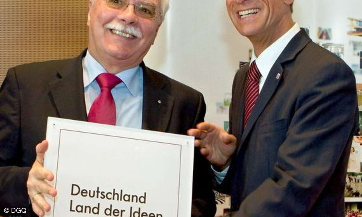 Die Initiative Qualitätsleitbild für Deutschland wird vom Institut der Deutschen Wirtschaft in Köln wissenschaftlich begleitet und wurde 2012 als „Ausgewählter Ort im Land der Ideen“ ausgezeichnet.