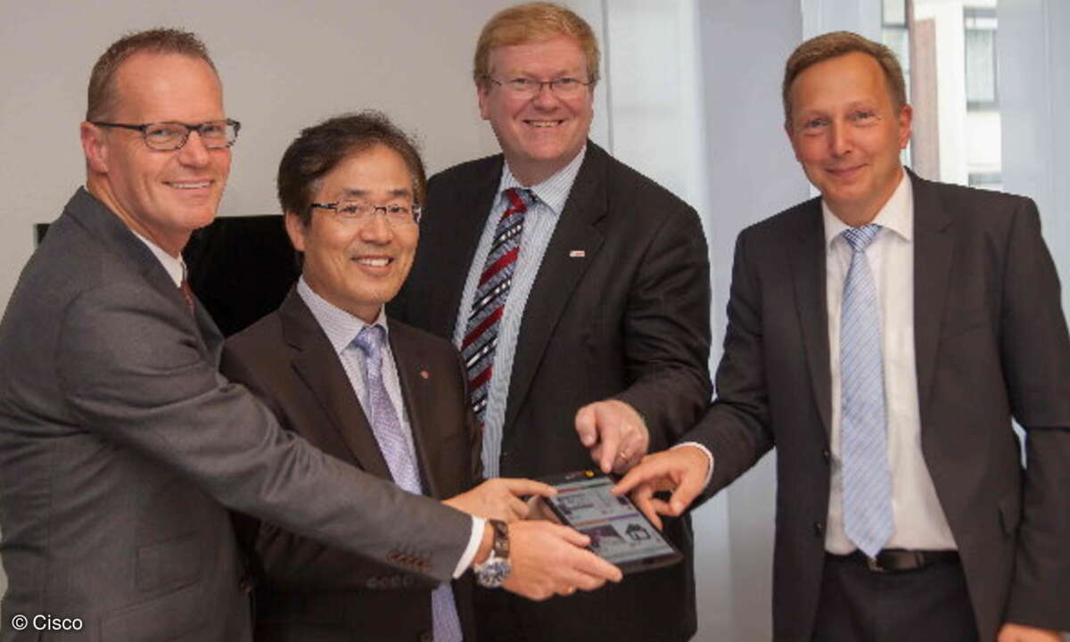 Cisco, ABB, Bosch und LG wollen gemeinsam eine Software-Plattform für Smart Homes bereitstellen. Von links nach rechts: Michael Ganser (Cisco), Byunghoon Min (LG), Stefan Hartung (Bosch), Martin Schumacher (ABB)