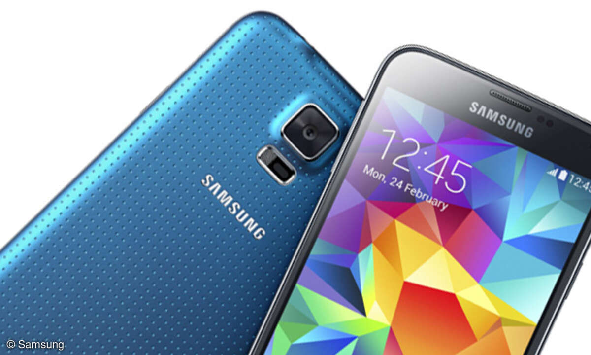 Samsung Galaxy S5 Smartphone in blau, Ansicht von vorne und hinten