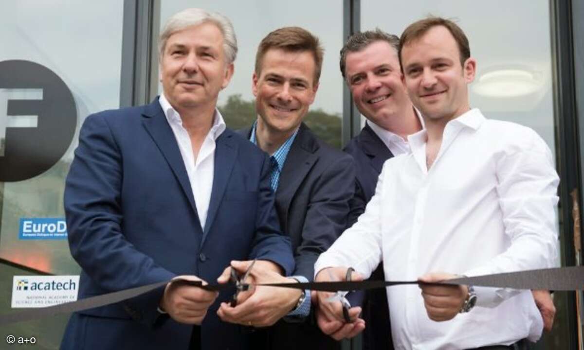 Eröffnung des Start-up-Campus Factory mit Klaus Wowereit, Philipp Justus, Udo Schloemer und Simon Schäfer (v.l.n.r.)