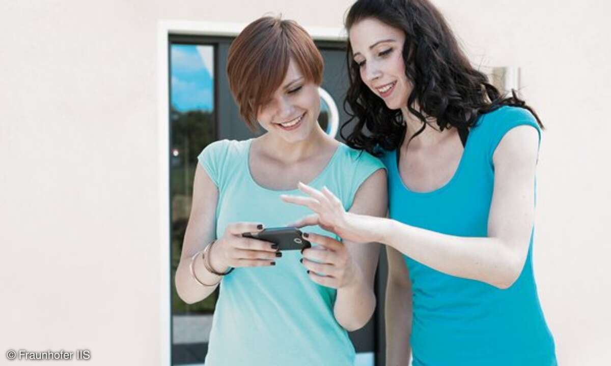 Technologieangebote die ohne zentrale Server und Datenkommunikation auskommen, ermöglichen eine personalisierte und ortsgenaue Kommunikation mit dem Kunden, auch unter Einhaltung der Datenschutzanforderungen.