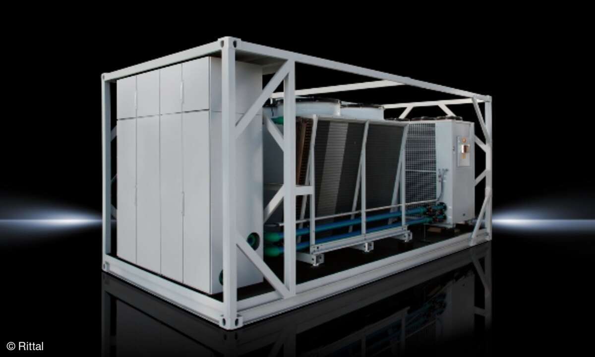 Mit dem neuen Kältecontainer erweitert Rittal sein modulares, standardisiertes Rechenzentrum RiMatrix S. Er arbeitet vorrangig mit indirekter freier Kühlung und erzielt dadurch eine besonders hohe Energieeffizienz mit einem PUE von bis zu 1,15.