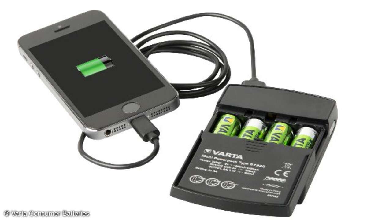 Der 2 in 1 Powerpack & Charger von VARTA ist die universelle Lösung für jede Ladesituation. Er lädt via USB Kabel praktisch alle Geräte mittels unterschiedlichster AA-Batterien.