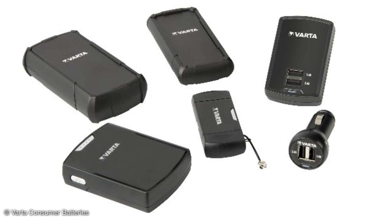 Die Indestructible Powerpacks 6000 und 2000, der Wall Charger, das 2 in 1 Powerpack & Charger, die Mini Powerpack Serie und der Car Power (von links oben nach rechts unten) bieten eine Fülle von Möglichkeiten sämtliche Geräte überall mit Energie zu v