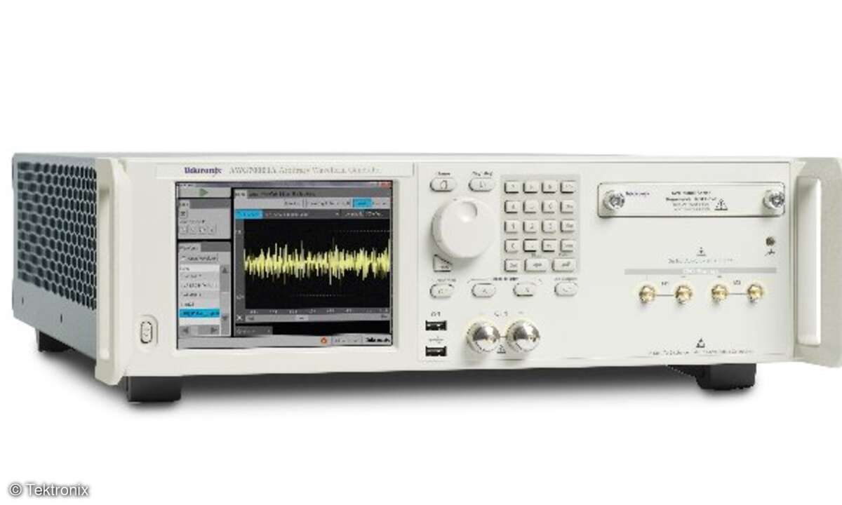 Tektronix AWG70001A