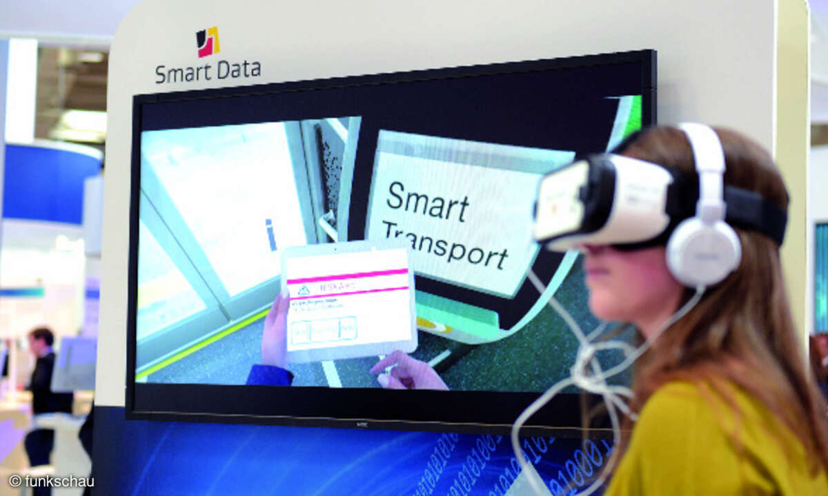 Frau mit VR-Brille