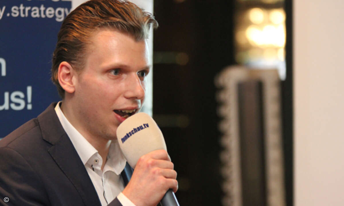 Stefan Adelmann stellt die große Leserwahl ITK-Produkte des Jahres vor - stolze 5.650 Teilnehmer gaben 113.000 Stimmen ab