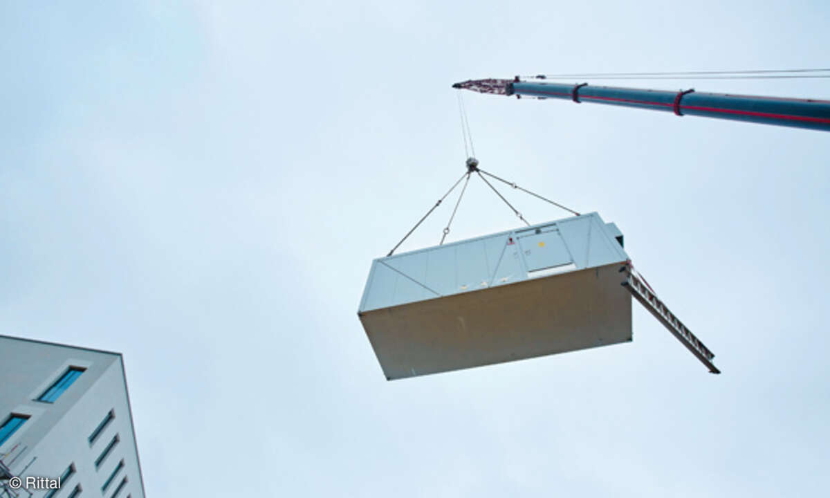 Rittal und Innovo Cloud bieten ein sofort einsetzbares und schlüsselfertiges Cloud-Rechenzentrum im Container. Dank der Container-Lösung können IT-Systeme auch mobil und temporär genutzt werden.