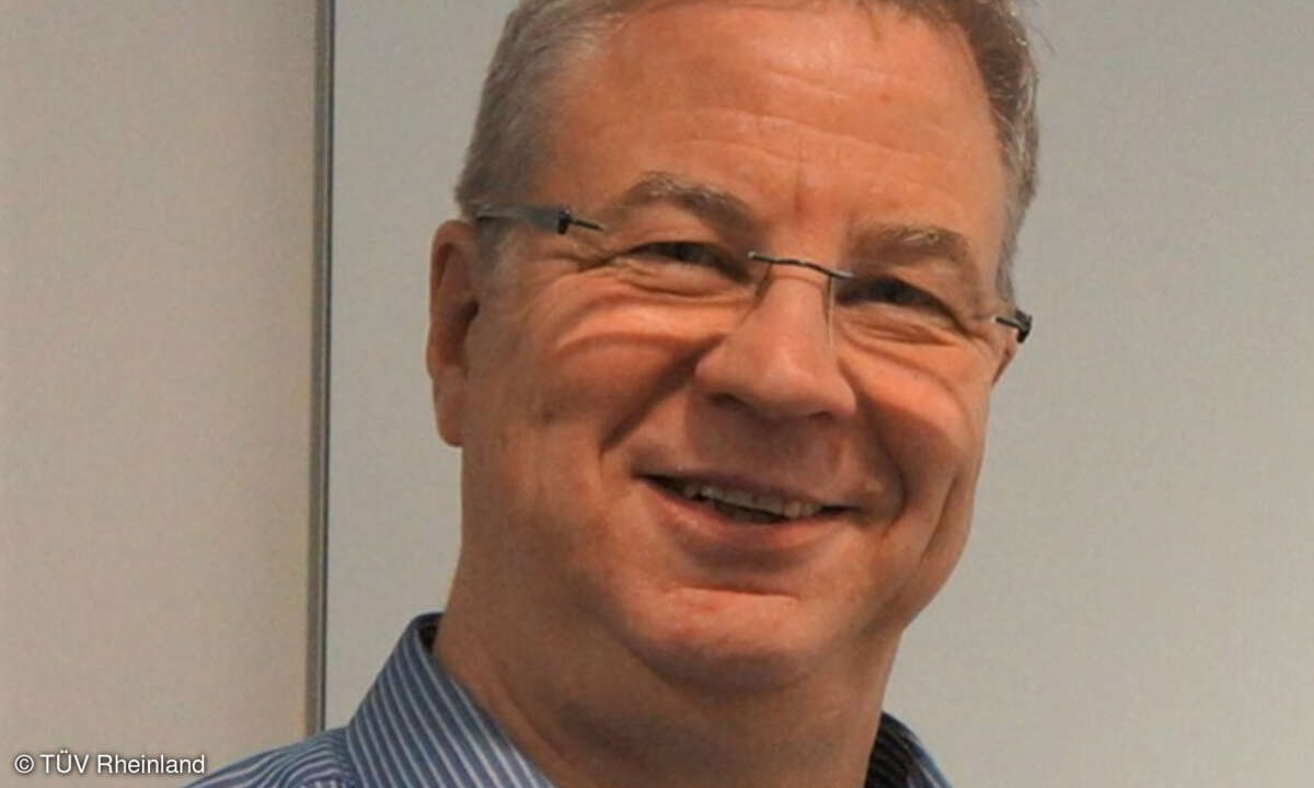 Peter Holländer, ÜV Rheinland Akademie