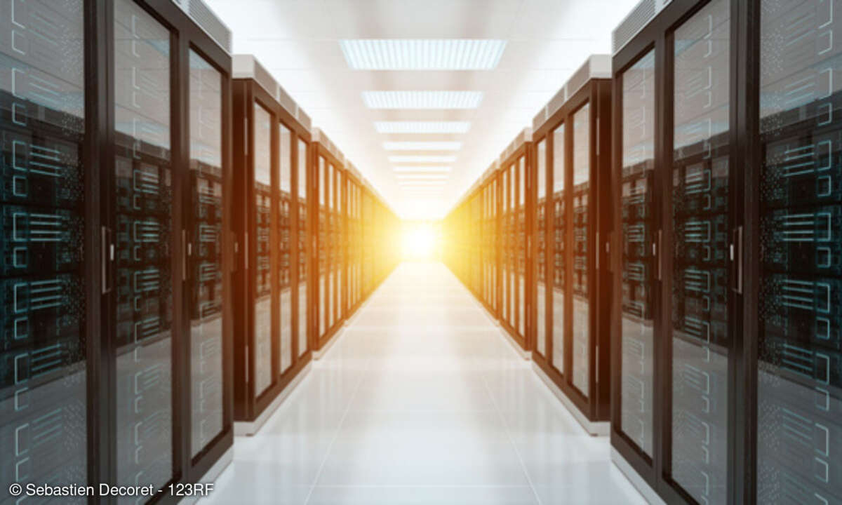 Supercomputer