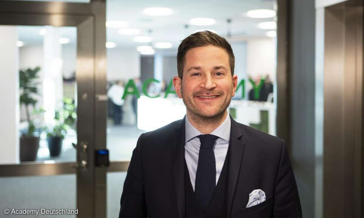 Philipp Leipold, Academy