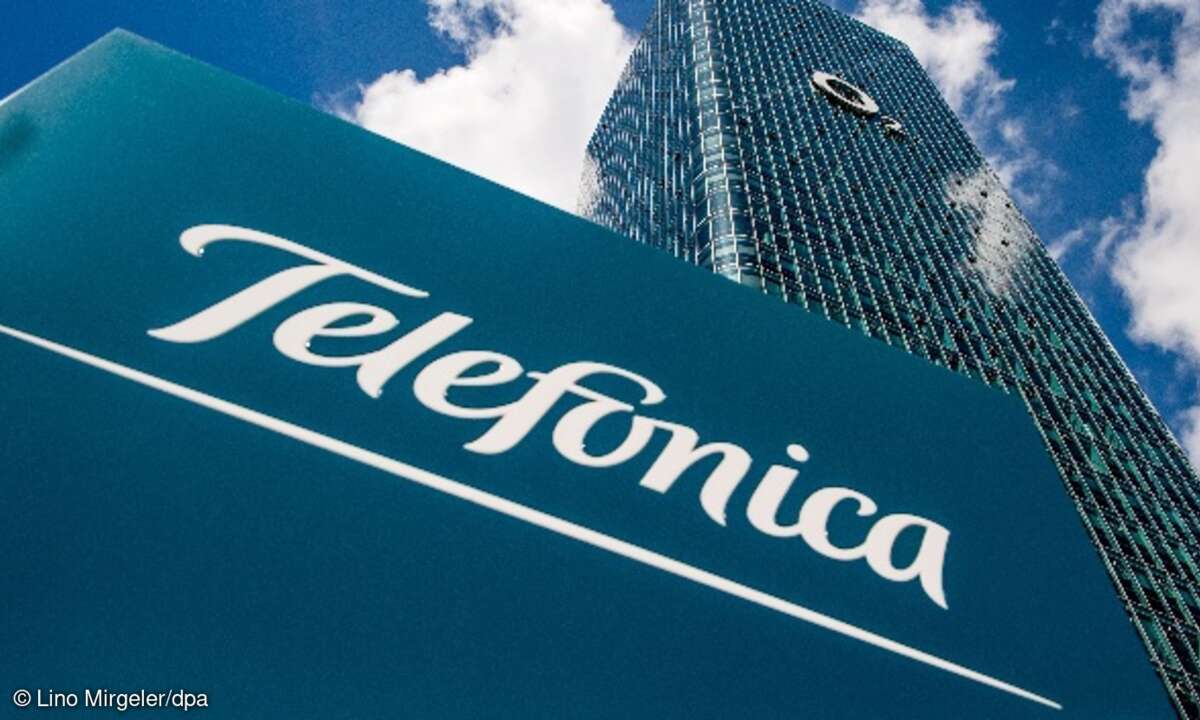 der Mobilfunkkonzern Telefonica (O2) hat beim Verwaltungsgericht Köln einen Eilantrag eingereicht, durch den die Frequenzauktion bis zur Entscheidung über seine bereits im Dezember eingereichte Klage gegen die Vergabe- und Auktionsregeln aufgeschoben
