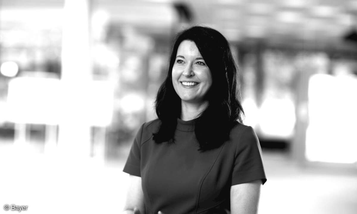 Saskia Steinacker, Bayer