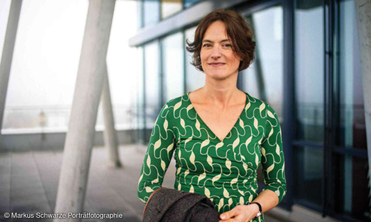 Paula Brandt, Expertin für moderne Unternehmensführung