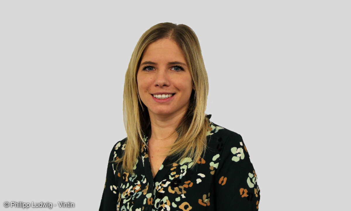 Julia Haubner, Vintin