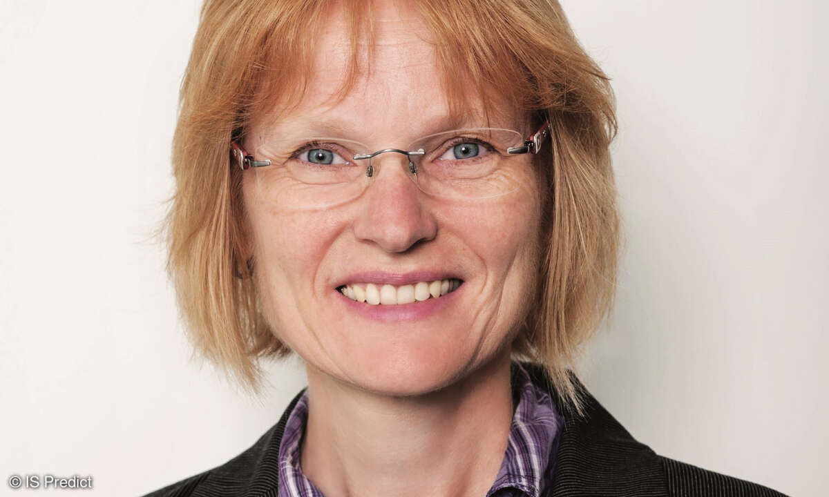 Britta Hilt, IS Predict