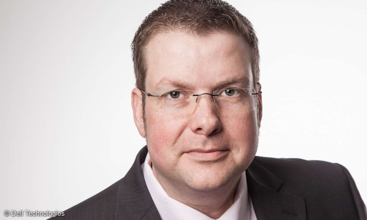 Uwe Wiest, Dell