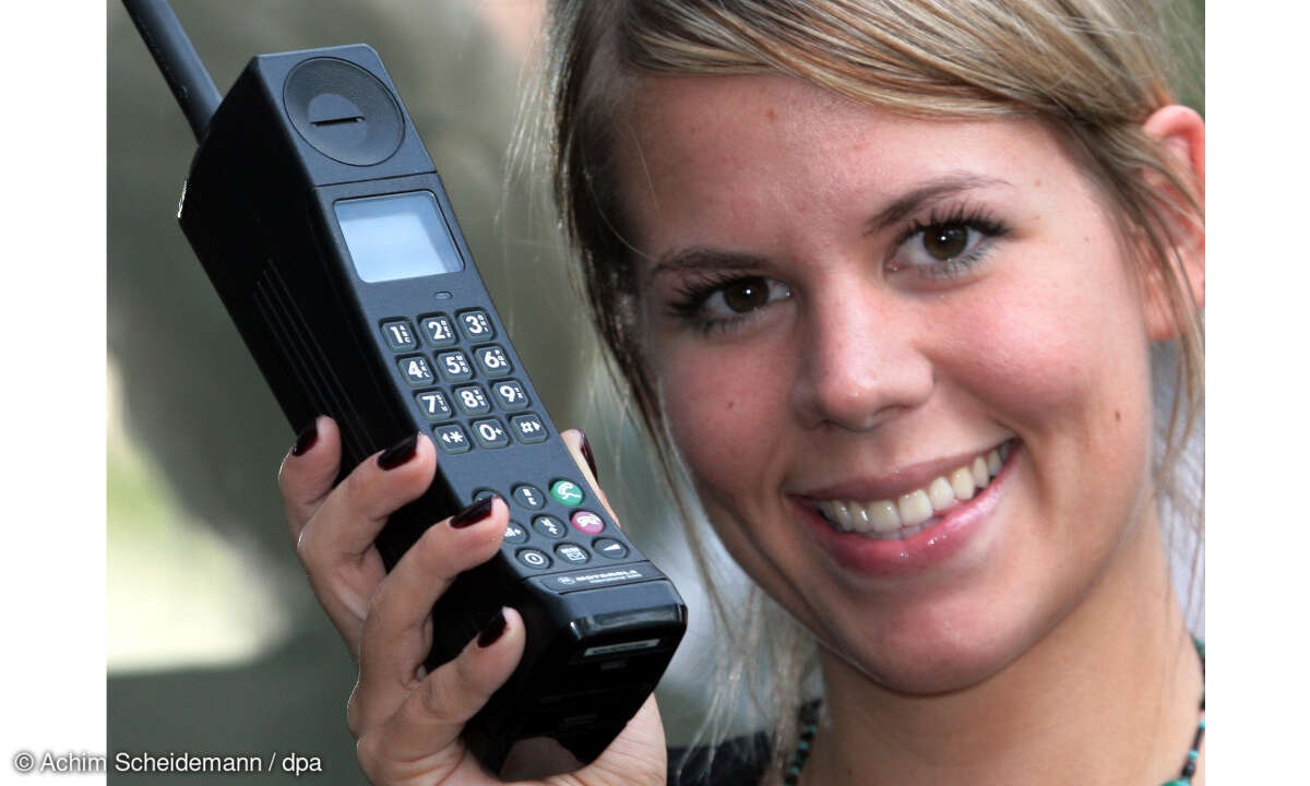 Motorola International 3200
