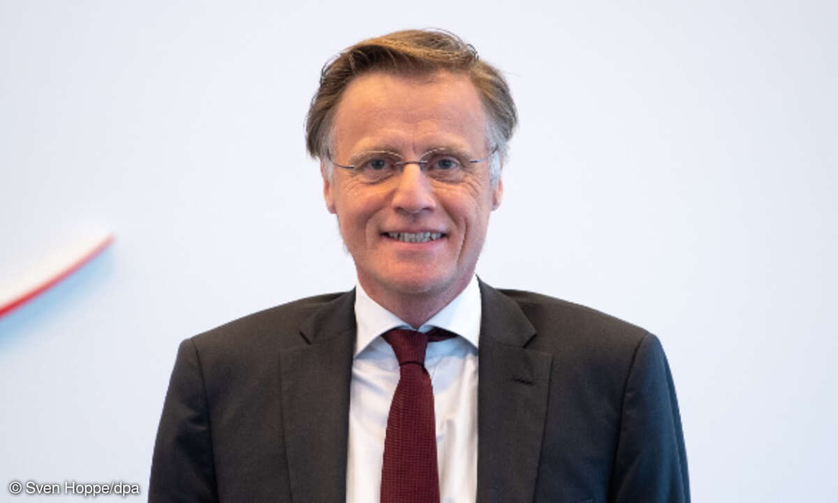 Jochen Hanebeck, Infineon