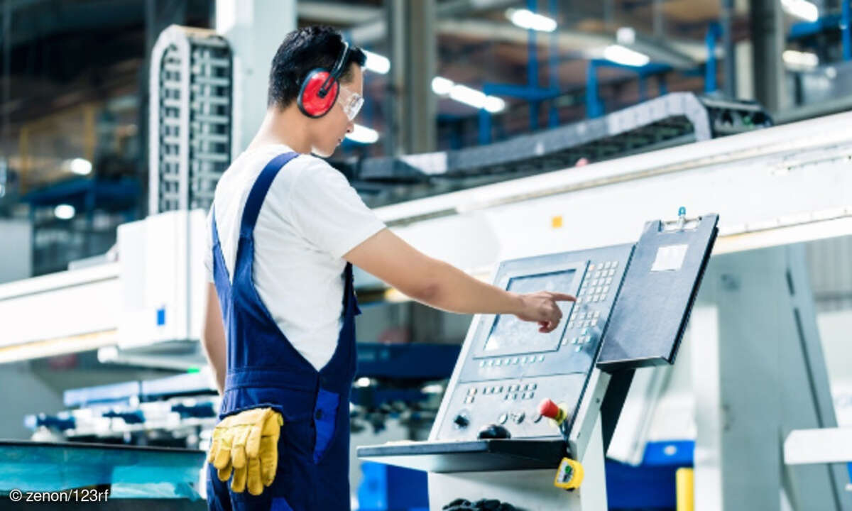 Arbeiter in der Produktion
