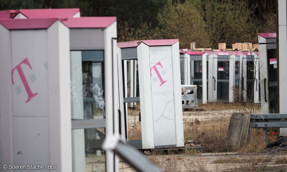 Lager Telefonzellen