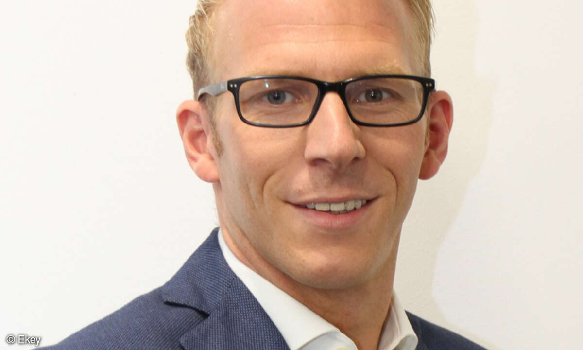 Stefan Künstler, Ekey