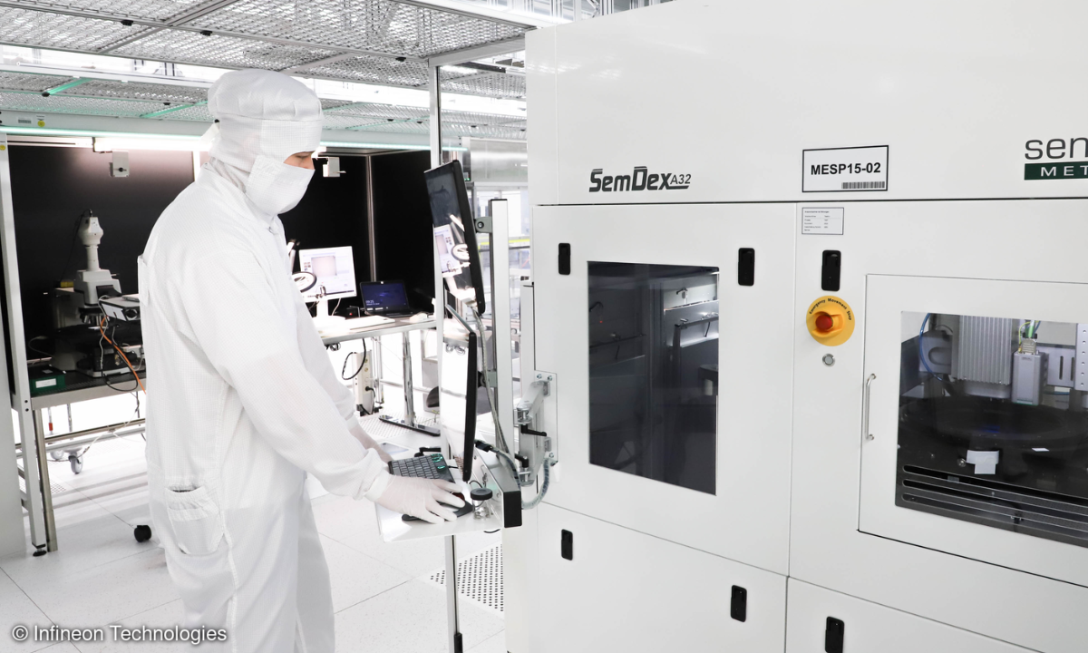 Reinraum bei Infineon in Dresden.