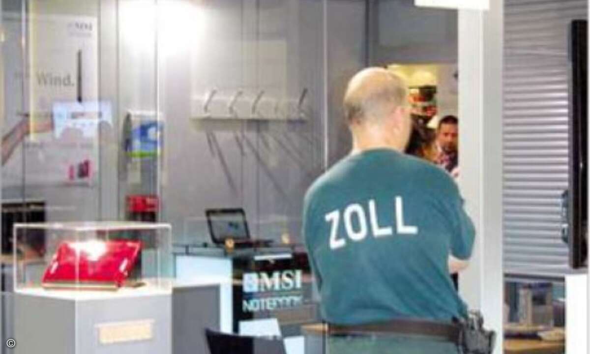 Großes Polizeiaufgebot gab es be der diesjährigen IFA - rund 70 Ausstellern wurde die Verletzung von Patentrechten vorgeworfen
