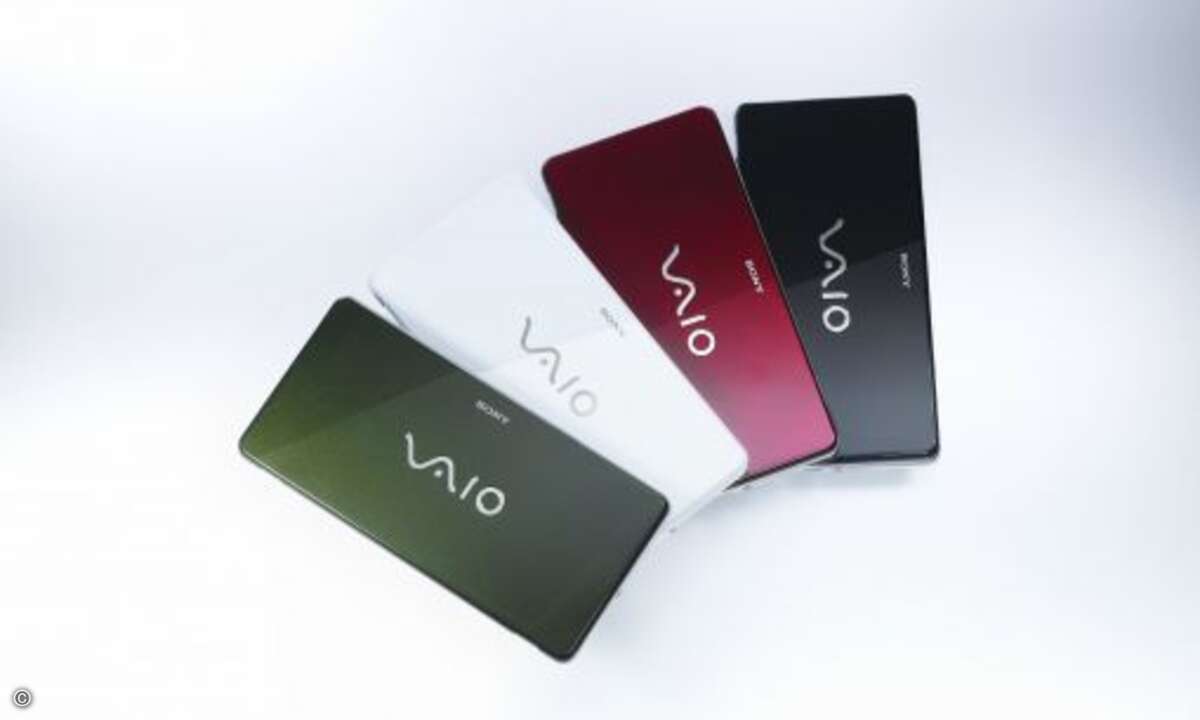 Die Modelle der »VAIO P-Serie« von Sony arbeiten zwar mit Intels Atom-Prozessor, unterscheiden sich aber durch Gewicht, Ausstattung und vor allem im Preis erheblich von Netbooks, wie »Asus EeePC« oder »MSI Wind«. Sony positioniert die Mini-Notebooks