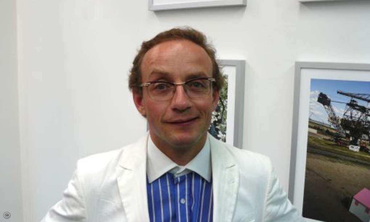 Wigald Boning zeigt seine Werke im »Epson-Kunstbetrieb« in Düsseldorf