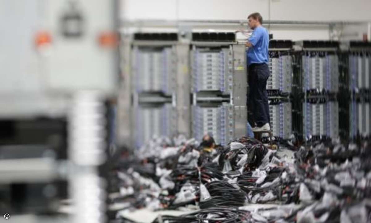 Noch bis vor wenigen Tagen wurde in Jülich an JUGENE (IBM) geschraubt.