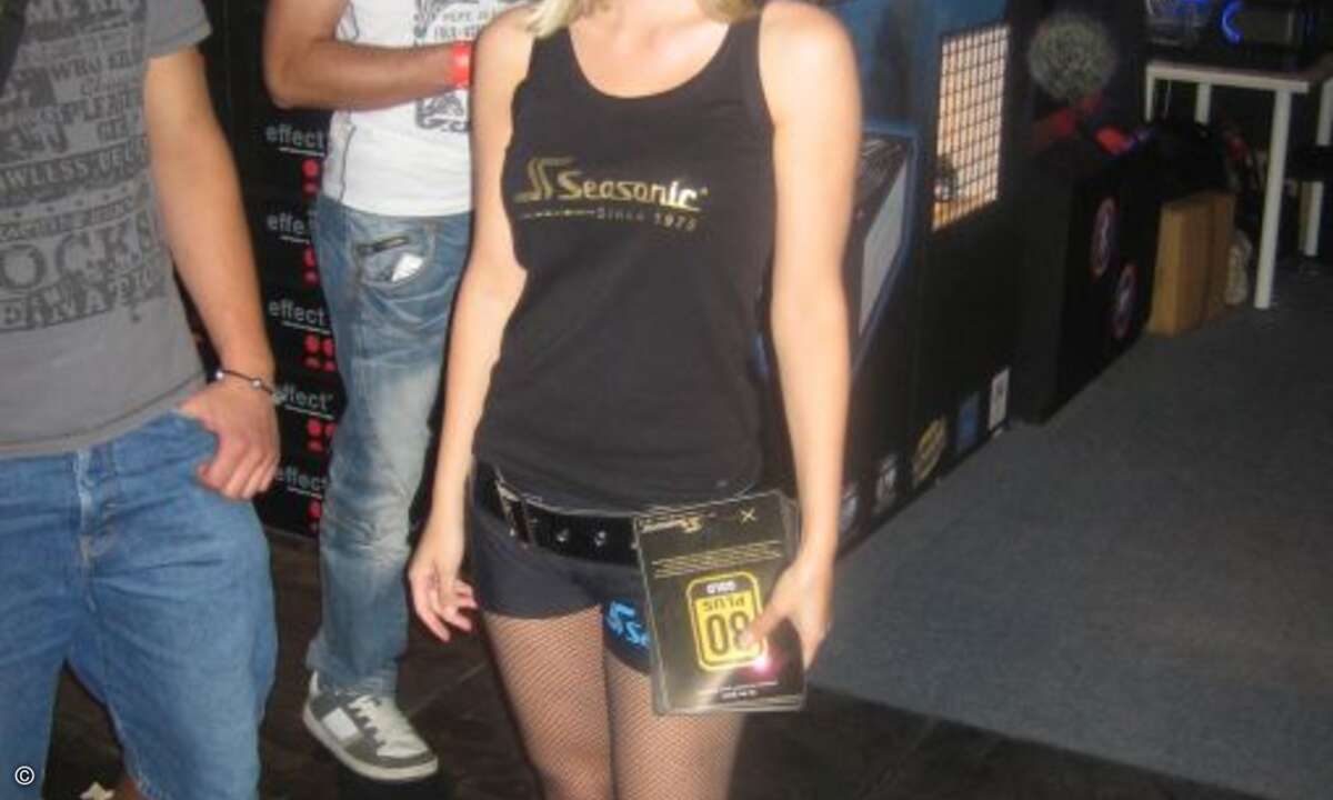 Die Geheimwaffe von Netzteilhersteller Seasonic: Caroline bekehrt jeden vom rechten Glauben abgefallenen Konsolorero innerhalb kürzester Zeit zum PC-Spieler.