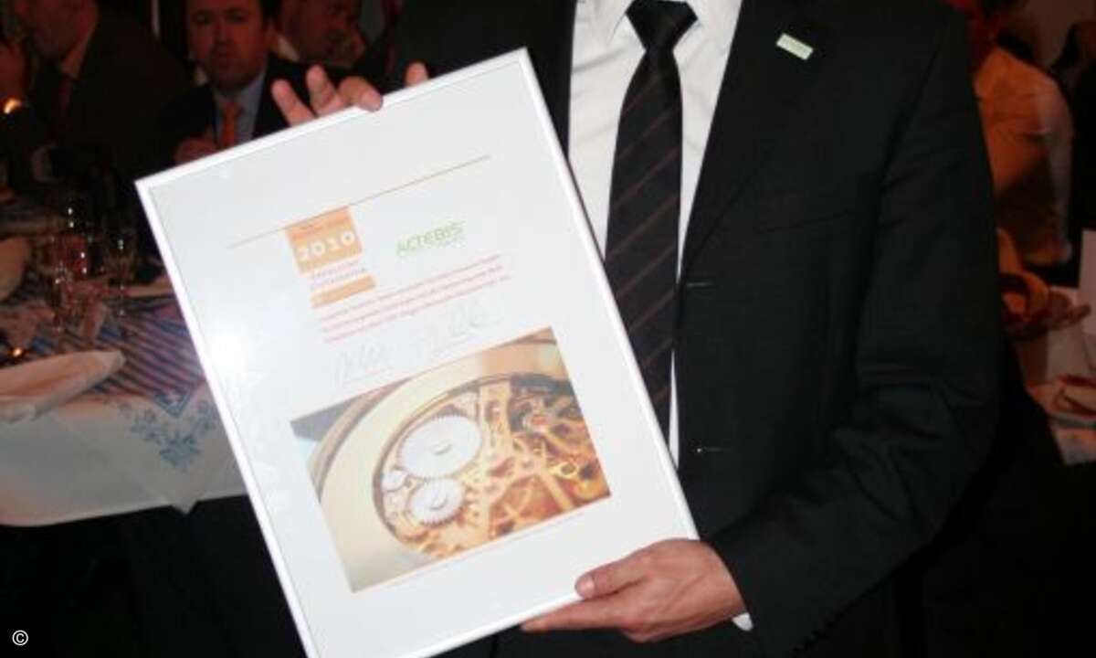Actebis Peacock GmbH
Zwar fiel die Gesamtnote des Distributors Actebis Peacock mit 1,95 gegenüber dem Vorjahr (Note 1,92) etwas schwächer aus. Doch es bleibt dabei: Die Soester – nun mit neuem Eigentümer Droege Capital - sind nach der Premiere im Vo