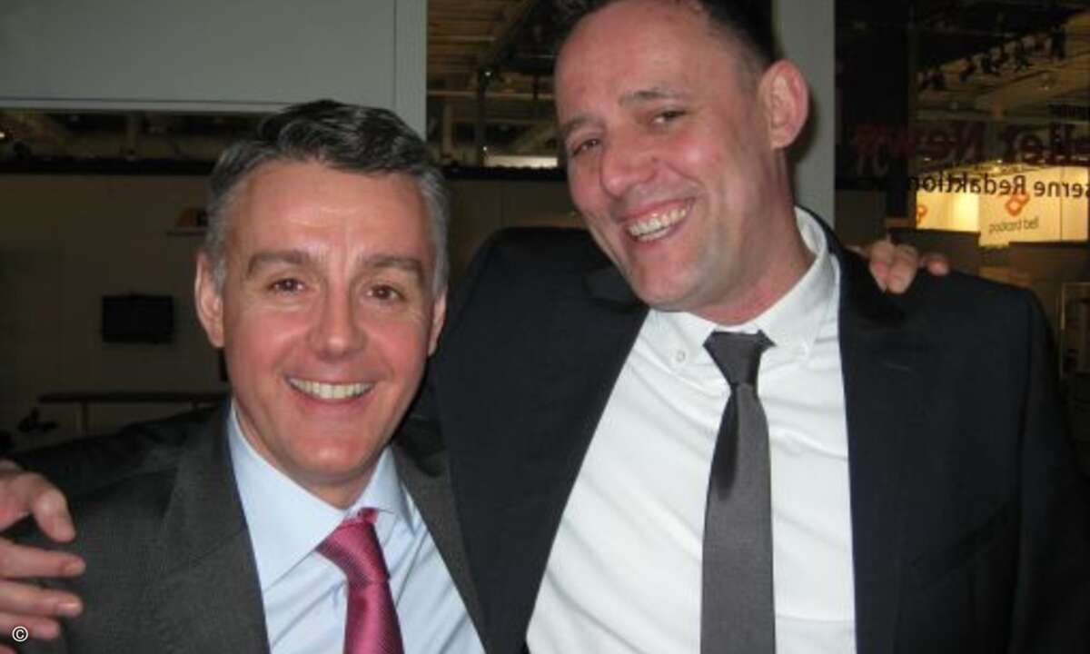 Männerfreundschaft: Sven Rathjen (Europachef Western Digital) mit Bernd Tillmann (Geschäftsführer Tarox)