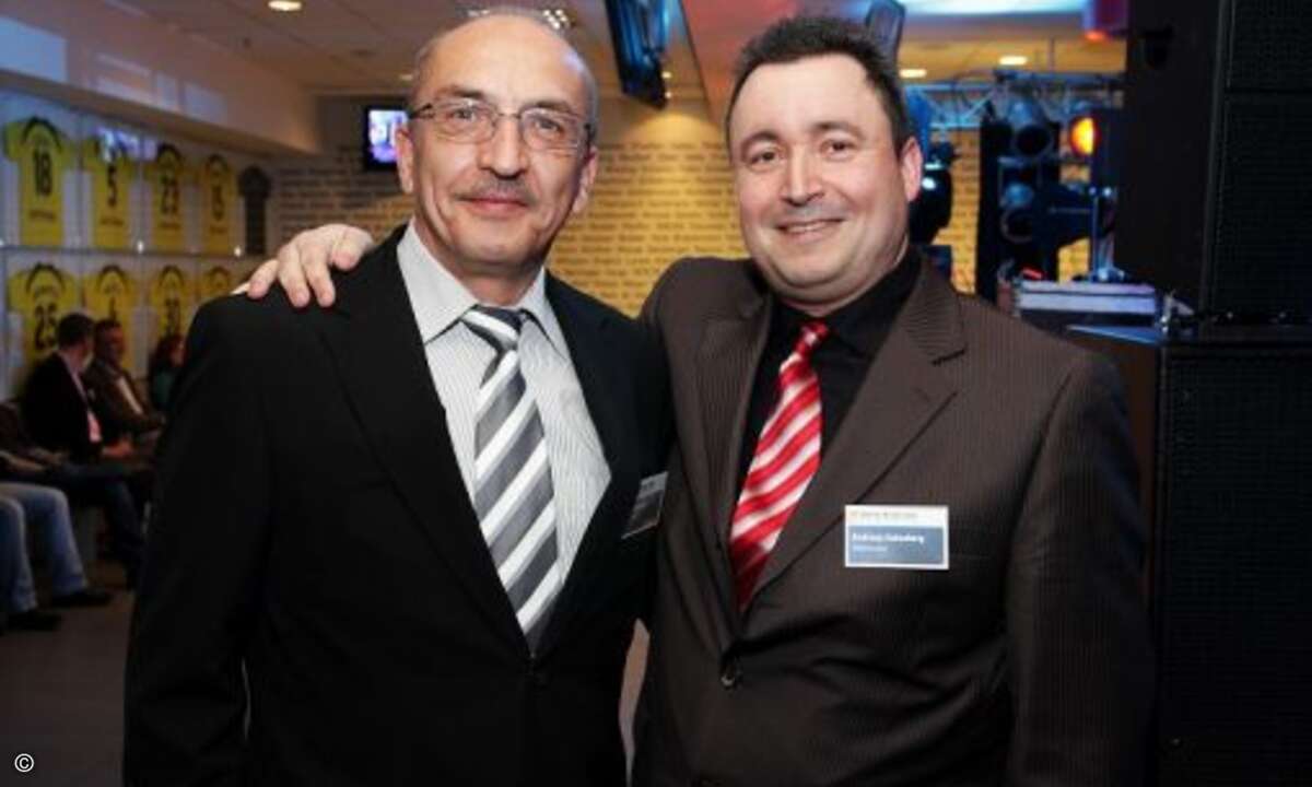 Roland Lommer, Sales & Marketing Manager und Andreas Oelenberg, Produktmanager Distribution & UPS Solutions