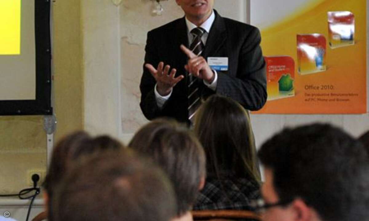 Wolfgang Brehms, des Direktor Mittelstand, Distribution & DMR bei Microsoft, informierte über die Geschäftsmöglichkeiten mit Office 2010