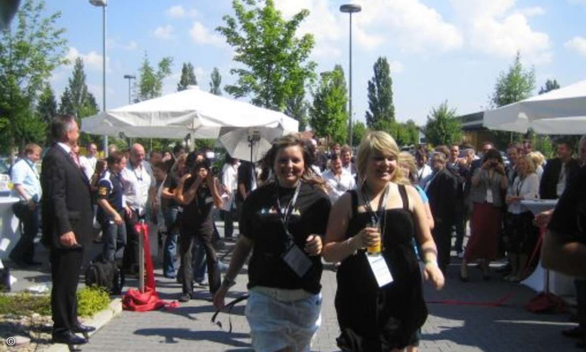 Die Mitarbeiter, bisher auf drei Standorte verteilt, rücken unter einem Dach zusammen