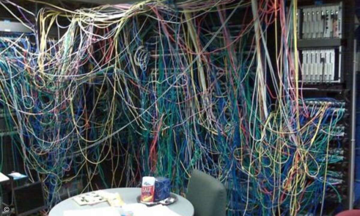 Für die schlanke Linie ziehen viele Administratoren auch einen knackigen Kabelsalat vor...