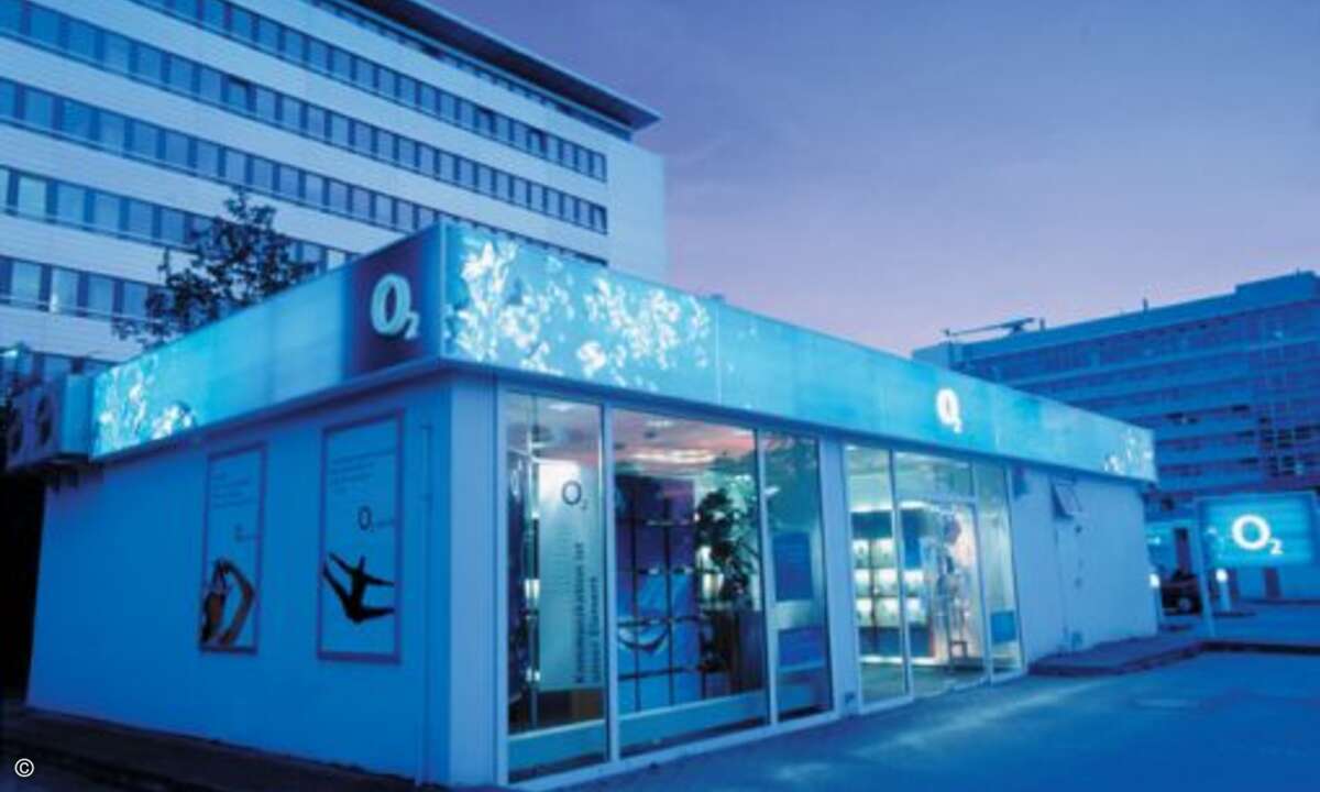 Der Flagship Store in München macht auch nachts ein gutes Bild.