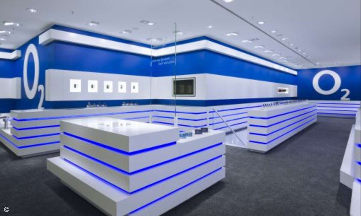 Dafür ist in Berlin das o2-Design unübersehbar.
