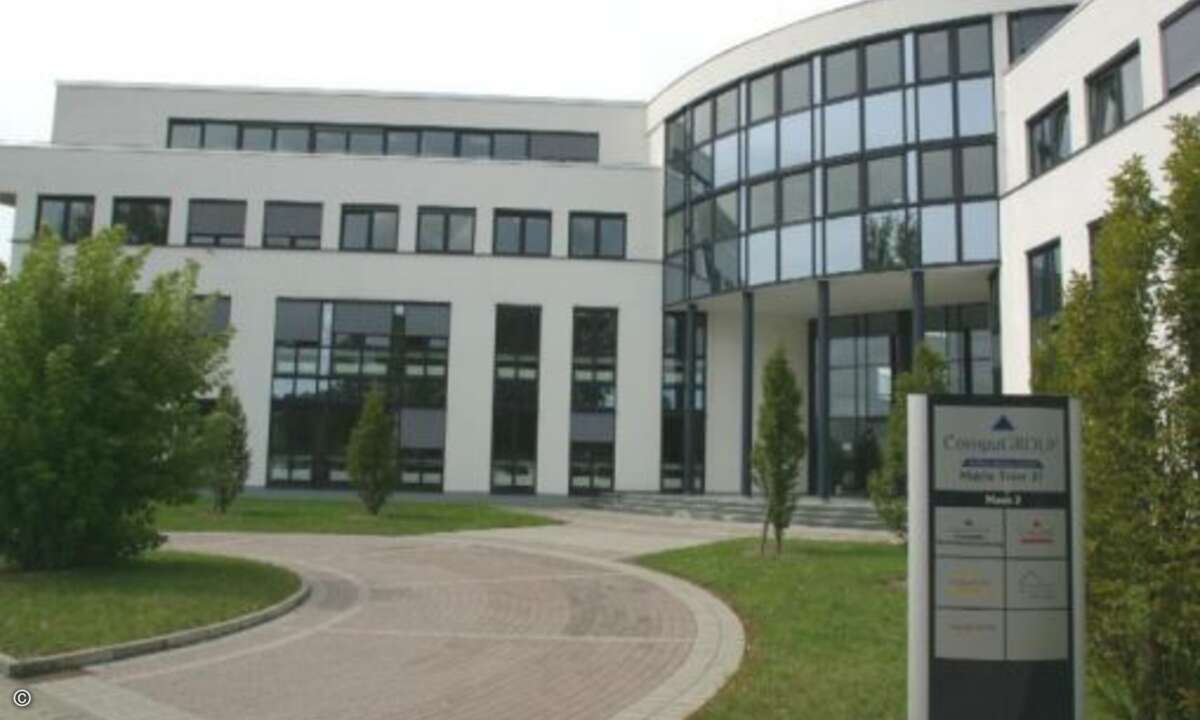 Platz 1: CompuGroup Holding AG, Koblenz. Gesamtumsatz (2009): 293,0 Millionen Euro, davon in Deutschland (2009): 154,0 Millionen Euro. Mitarbeiter (2009) Gesamt / Deutschland: 2.800 / 1.183.