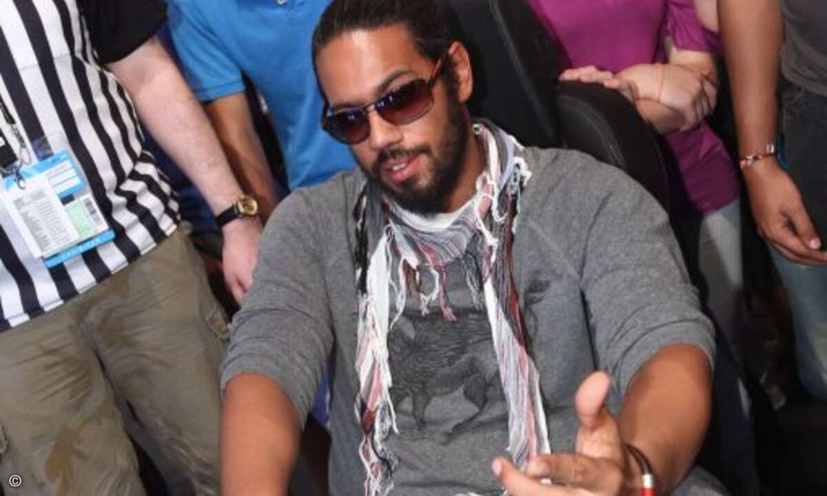 Das Kind im (harten) Mann: Rapper Samy Deluxe beim Volkswagen Stand