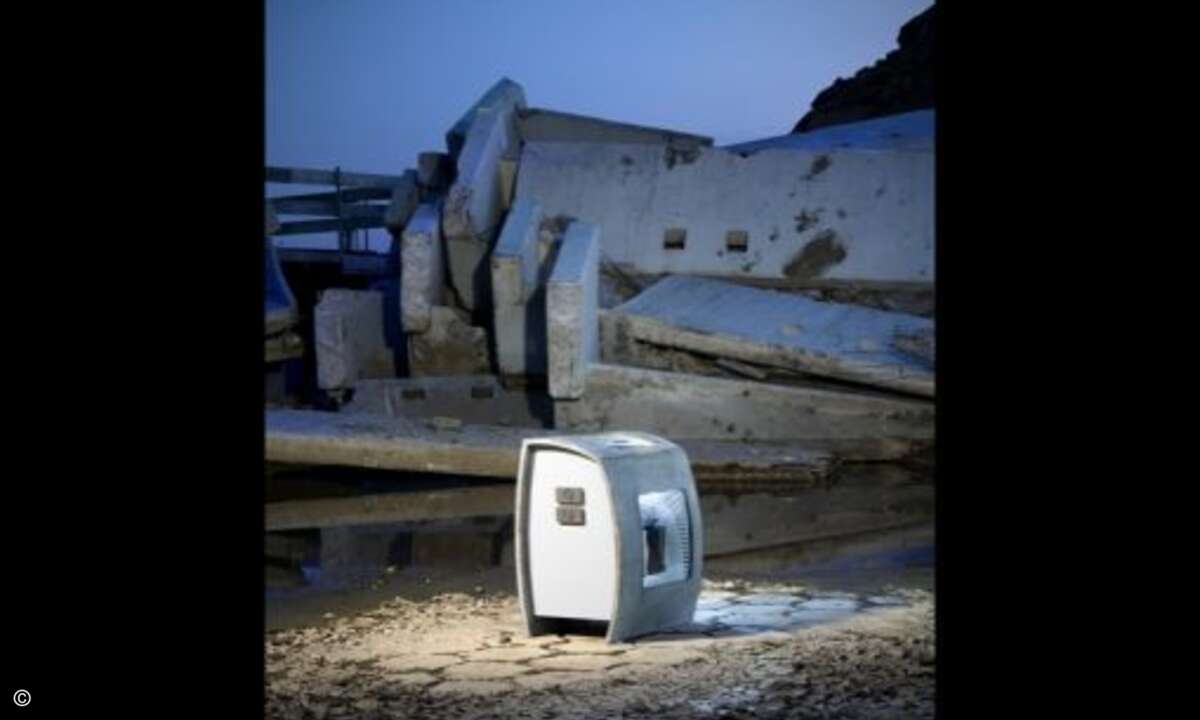 „Conretronic“ von Dominic Heiße besticht durch sein Material – es wurde aus Beton gegossen – und durch seine moderne Formgebung