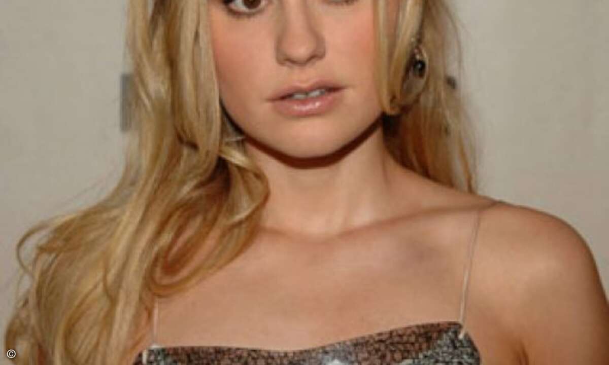Im Fernsehen dürstet ihr als Hauptfigur Sookie Stackhouse der TV-Serie »True Blood« nach Blut, im Internet besteht eine zu hohe Gefahr, dass Webseiten unter ihrem Namen Viren, Trojaner und andere Malware ausspucken.